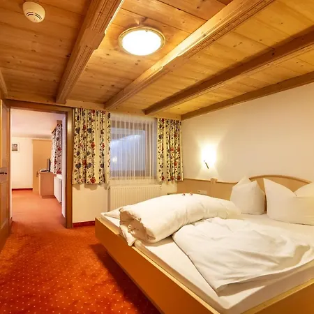 Hotel Garni Tyola Ischgl Exterior photo